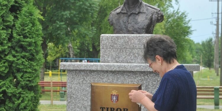 21 godina od smrti Tibora Cerne, heroja sa Košara