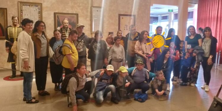 Korisnici kovinske Ustanove „Lasta“ na izletu u Jagodini