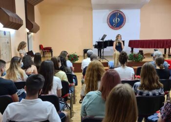 Uručene nagrade vukovcima i đacima generacije pančevačkih srednjih škola