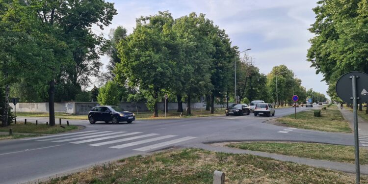 Više lica povređeno u sudaru tri vozila u Pančevu