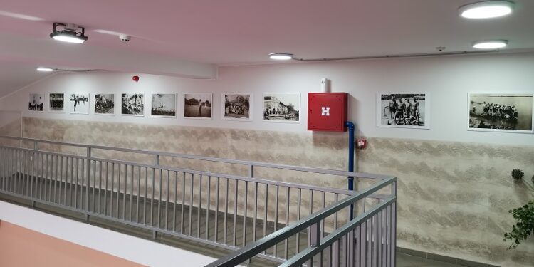 Ustanova za sport Kovin ukrašena starim fotografijama