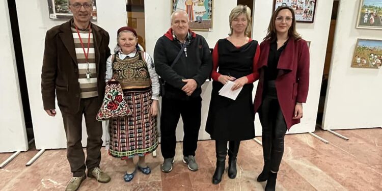 Uzdinski naivni slikari izlažu u Novom Sadu