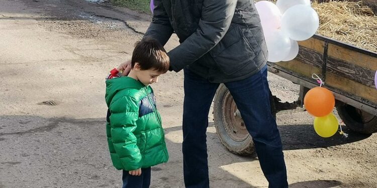 Božić Bata napunio dečije kape u Crepaji