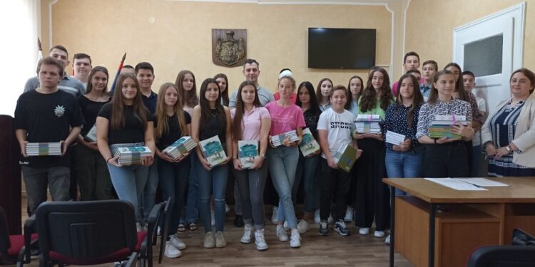 Opština Kovačica nagradila najbolje učenike