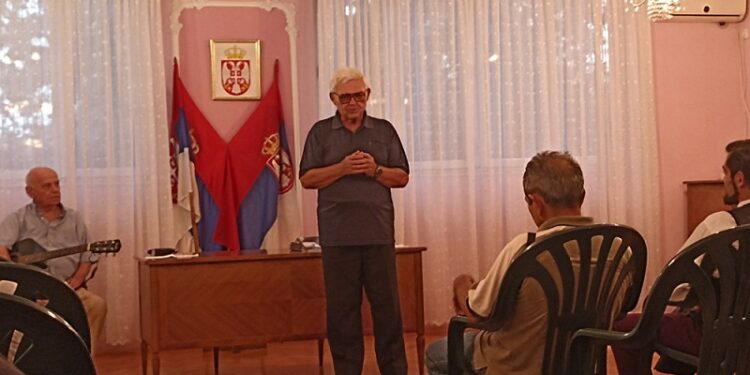 Crepajački kabare – red pesme, red šale i aplauza