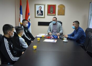 Predsednik Opštine Opovo Miloš Markov ugostio osvajače medalja na Prvenstvu Srbije, borce KBK “Dragon”