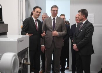 VUČIĆ U PANČEVU: Ponosan sam što sam građanin Srbije!