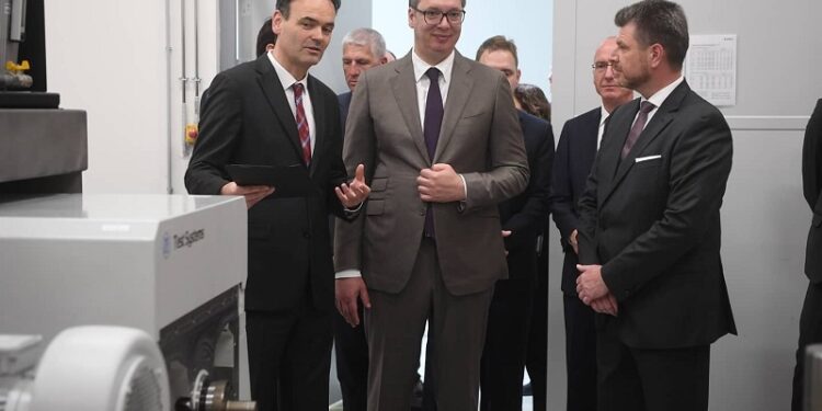 VUČIĆ U PANČEVU: Ponosan sam što sam građanin Srbije!