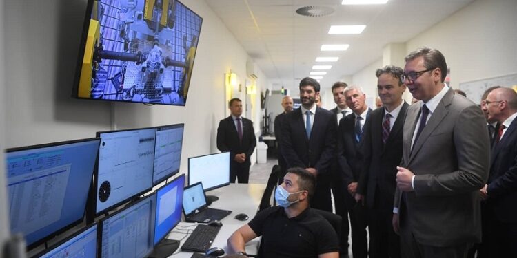 VUČIĆ U PANČEVU: Ponosan sam što sam građanin Srbije!