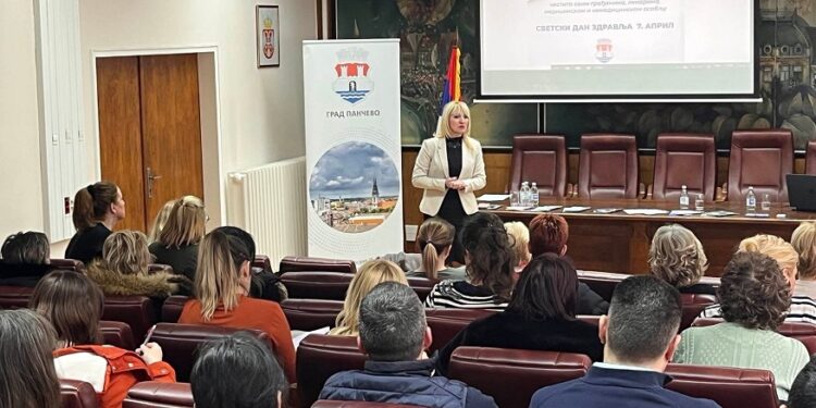 Predstavljen Program javno-zdravstvene kontrole u školama i vrtićima u Pančevu