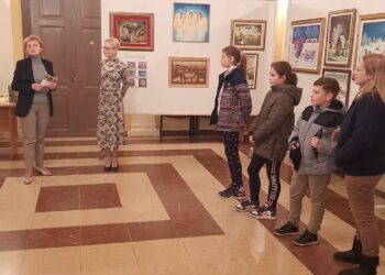 Izložba „Naivna umetnost Kovačice“ pred Kačarevcima