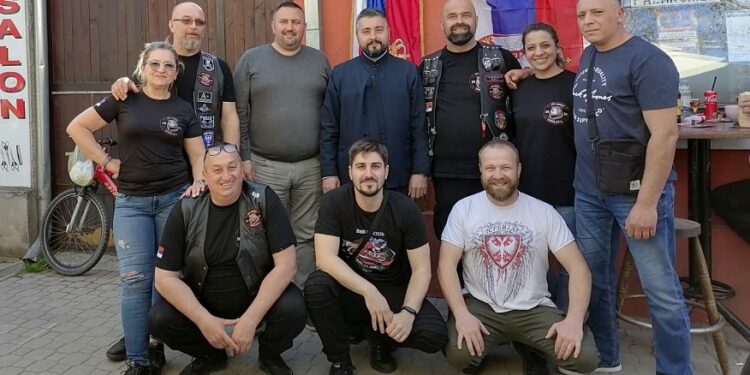 Humanitarni moto skup u Omoljici “Vozi i ti za Hram”