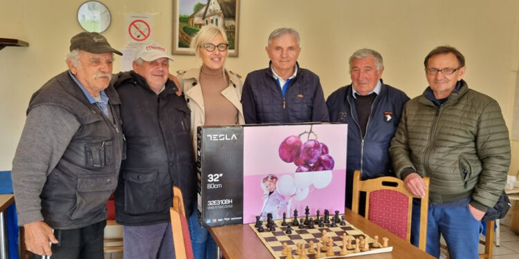 Televizor za sakulske penzionere