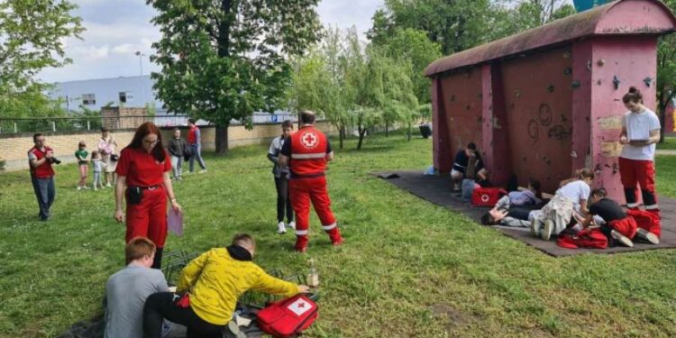 U parku Barutana održano Gradsko takmičenje u pružanju prve pomoći