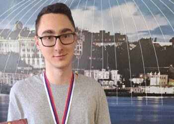 Gimnazijalac Ilija Serafimović iz Pančeva vicešampion Srbije u rešavanju šahovskih problema