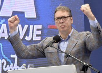 30.000 ljudi dočekalo Predsednika Vučića u Pančevu – Sa vama moja snaga i snaga Srbije je ogromna!