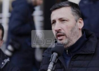 Ovo su organizatori protesta paora: Umesto na blokadama, trebalo bi da su na robiji