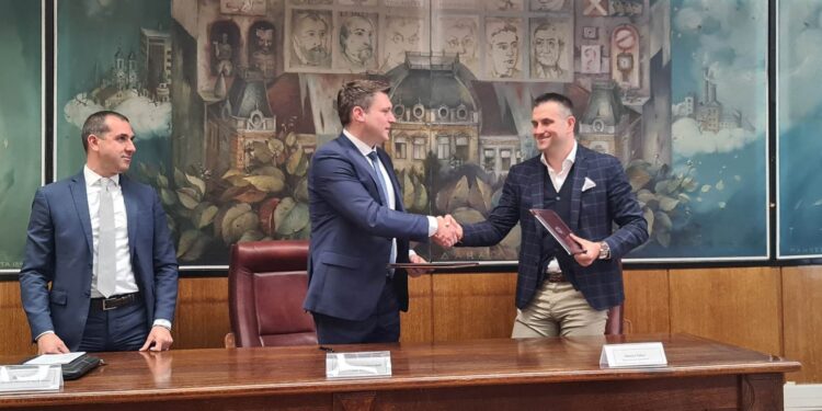 Gradonačelnik Pančeva potpisao ugovor o nabavci linije za separaciju otpada