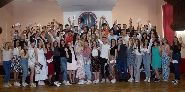 Grad Pančevo nagradio najbolje maturante srednjih škola