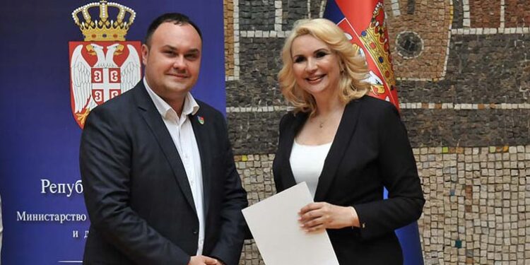Opremaju se porodični parkovi u Opovu i Sakulama