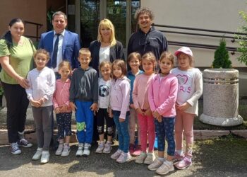 U toku Dečja likovna kolonija u pančevačkom Odmaralištu na Divčibarama