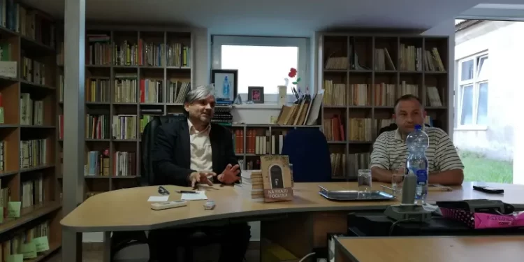 Putopisno štivo „Na kraju početka“ predstavljeno u Kovačici