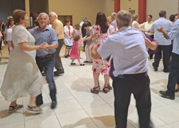 Vesela atmosfera i veliki broj gostiju na Žetvenom balu u Debeljači