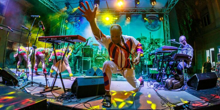 Najveća zvezda afrobita Femi Kuti oduševio Pančevce