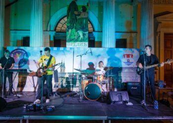 Koncert EKV tribute benda „Krug“ na platou ispred Muzeja u Pančevu
