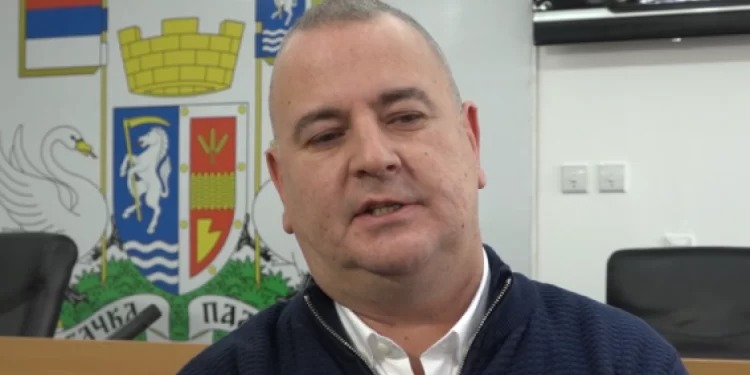 ŠOKIRAN SAM IZJAVOM PEJČIĆA NOVINARIMA N1 Direktor Škrbić: „Ovim putem ga pozivam, ako je to tako, da pokaže papire o otkazu“
