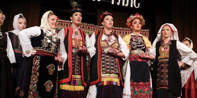 Koncert Pevačke grupe „Toše Proeski“ večeras u Kačarevu
