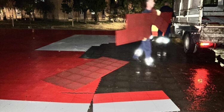 Radnici Higijene zbog bezbednosti uklonili ostatke uništenog košarkaškog terena u Pančevu