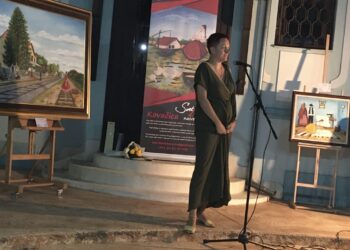 U Kovačici održana izložba „Frajlin svet likova“