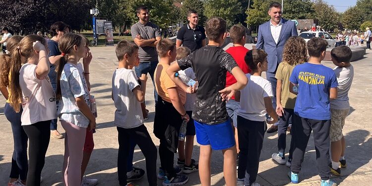 Sajam sporta u Pančevu: Gradonačelnik Stevanović zahvalan klubovima, deci i njihovim roditeljima