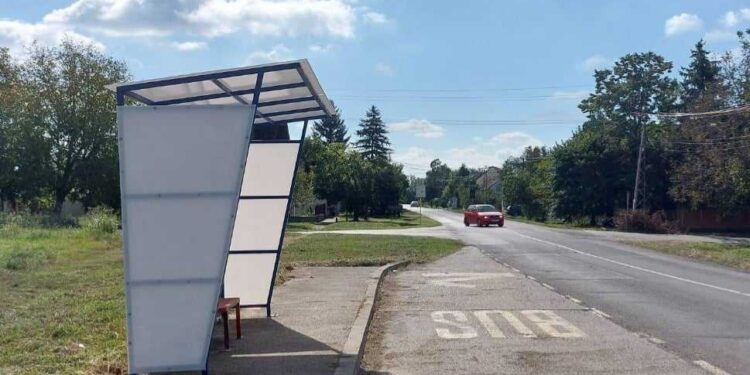 Nova autobuska stajališta u Jabuci
