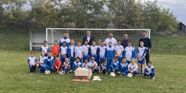 Stevanović i Nedimović posetili fudbalske klubove u Ivanovu, Banatskom Novom Selu, Kačarevu i Glogonju