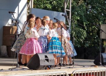 Kulturno – umetnički program ulepšao centralni dan Kovačičkog oktobra