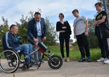 UPIK Opovo dobilo dva električna pomagala za invalidska kolica