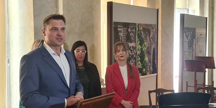 Gradonačelnik Stevanović otvorio izložbu „Uzbudljivi gradovi: Pančevo, Vršac, Bela Crkva“