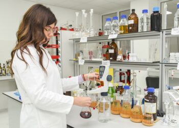 Analab Pančevo utvrdio: Mnogo falsifikata vina, rakije i meda