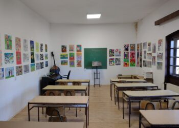 U Dolovu otvorena izložba dečjih radova