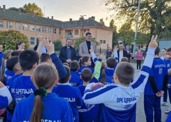 Državni sekretar Kešelj posetio sportske klubove u Kovačici i Crepaji