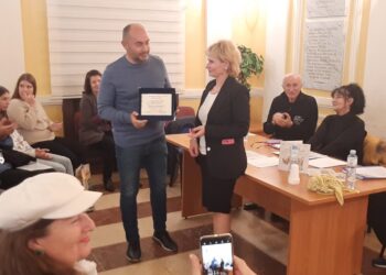 U Kačarevu održano prvo veče humora i satire „Mala žaoka“