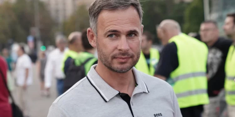 Aleksić pozvao na rušenje institucija, a sada sve svaljuje na studente: Možda ih je poneo trenutak! (VIDEO)