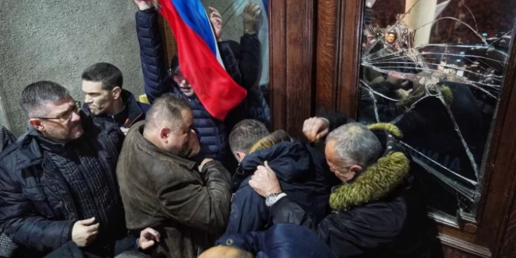 Dragan Đilas priznao divljaštvo svojih pristalica: Razbijali su stakla! (VIDEO)