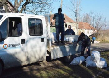 Distribucija ogreva za zimu za 399 domaćinstava u opštini Opovo