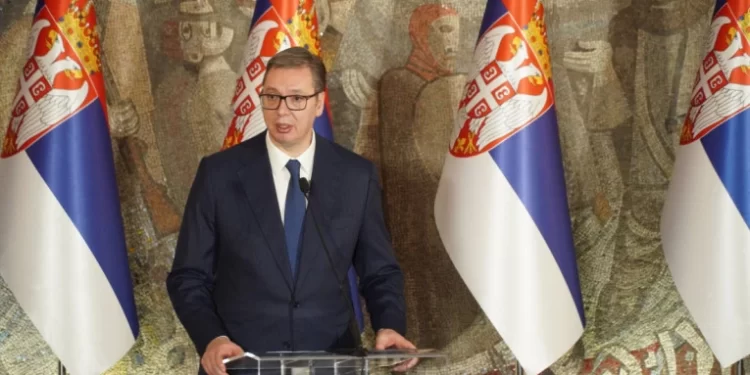 NATO Opozicija udarila na Vučića zbog podrške Republici Srpskoj: „Dokle ćeš da podržavaš zločinačku tvorevinu predsedniče?!“ (FOTO)
