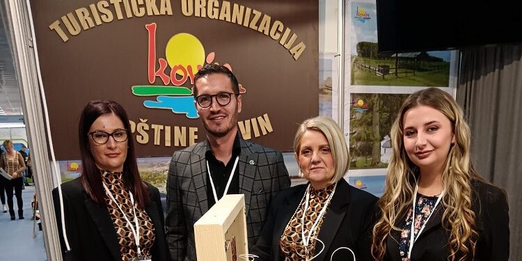 „Kovinska šajka“ izazvala veliku pažnju na Sajmu turizma u Beogradu