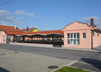 Licitacija za zakup tezgi u Opovu