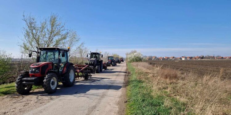 U Jabuci završeno ravnanje atarskih puteva